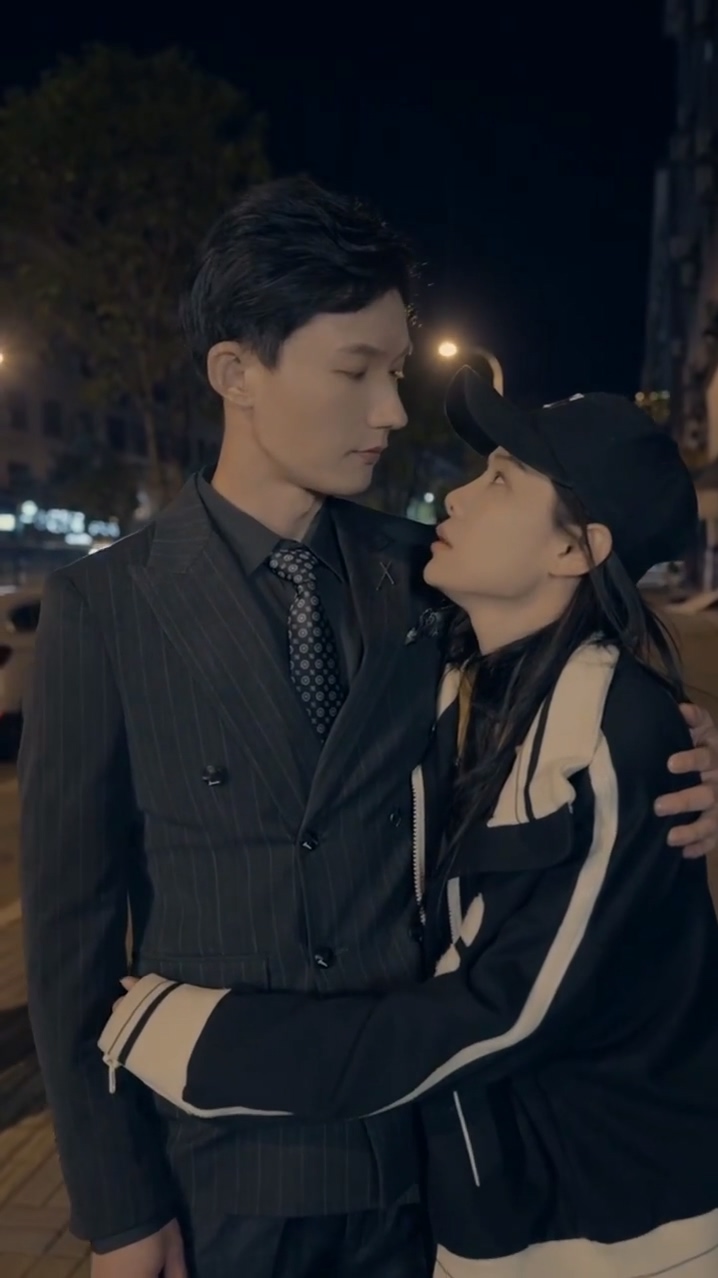 重生暖爱：权少跟我走(全集)